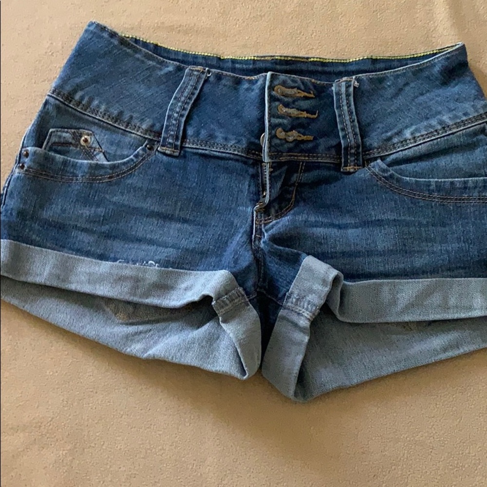 Ymi shorts